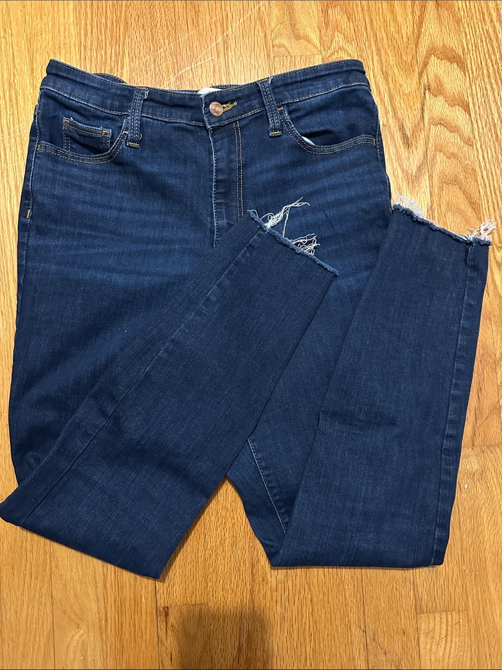 Universal Thread Women's Dark Blue Skinny Jeans with Frayed Hem